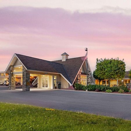 Best Western Plus Платтсбург Экстерьер фото