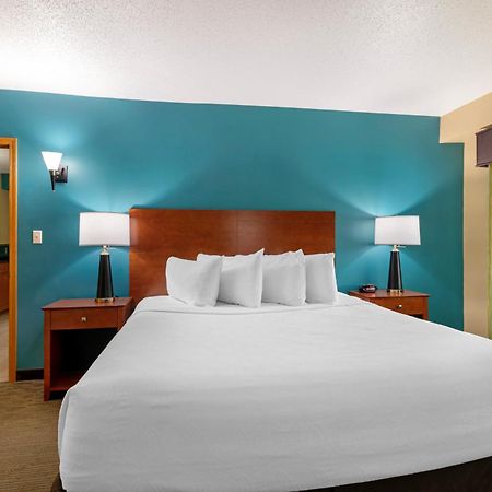 Best Western Plus Платтсбург Экстерьер фото