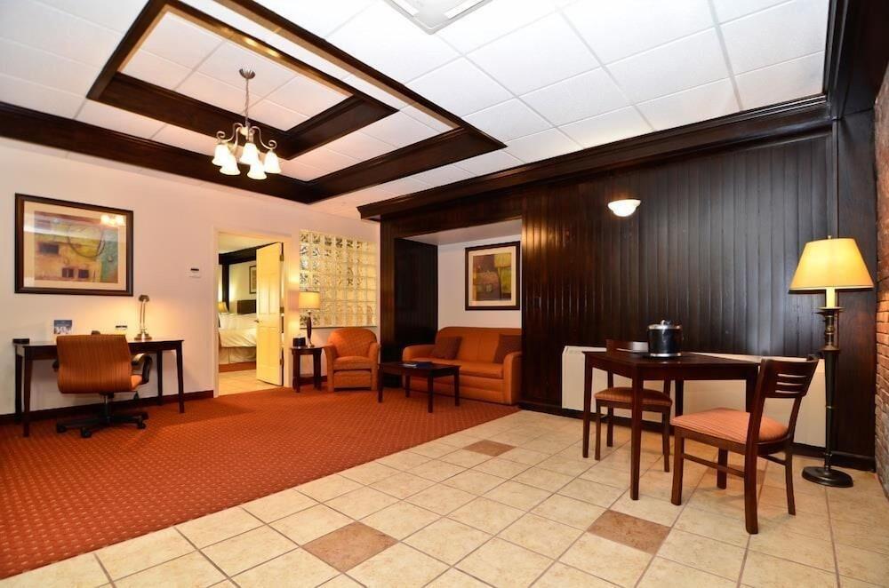Best Western Plus Платтсбург Экстерьер фото