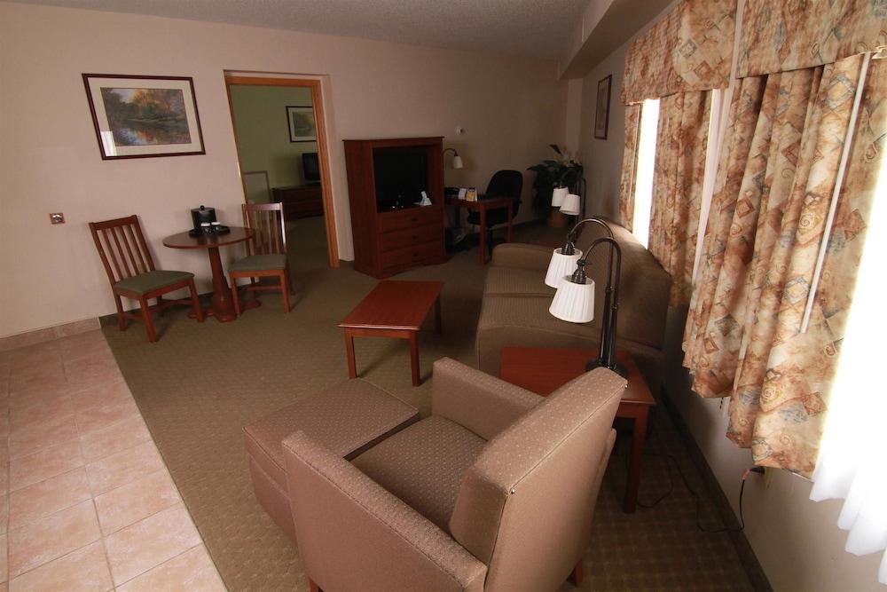 Best Western Plus Платтсбург Экстерьер фото