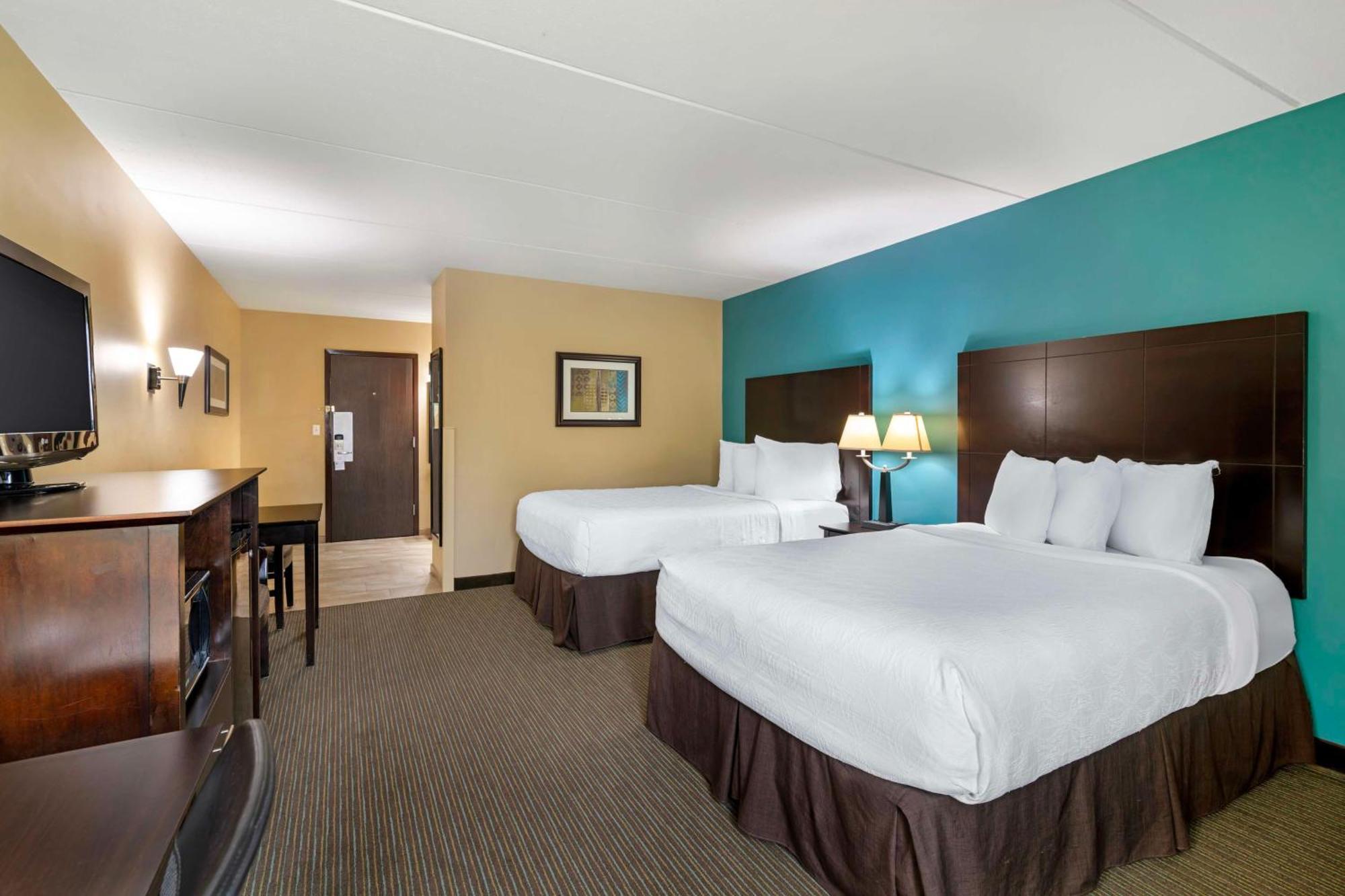 Best Western Plus Платтсбург Экстерьер фото